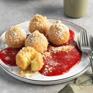 Flaumige Topfenknödel