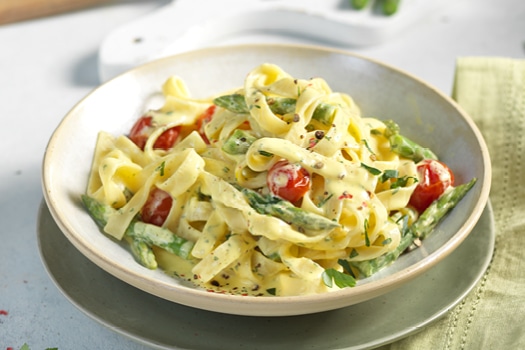 Bandnudeln mit Spargel
