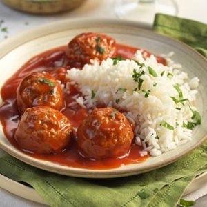 Fleischbällchen in Tomatensauce mit Reis